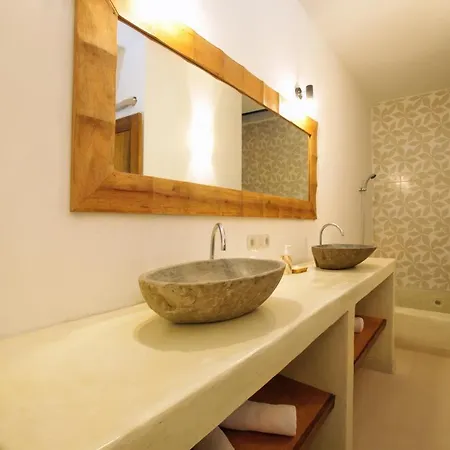 Golden Villa Gili Trawangan Exterior photo