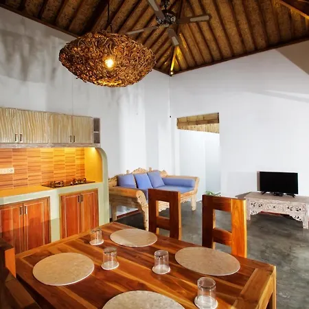 Golden Villa Gili Trawangan Exterior photo