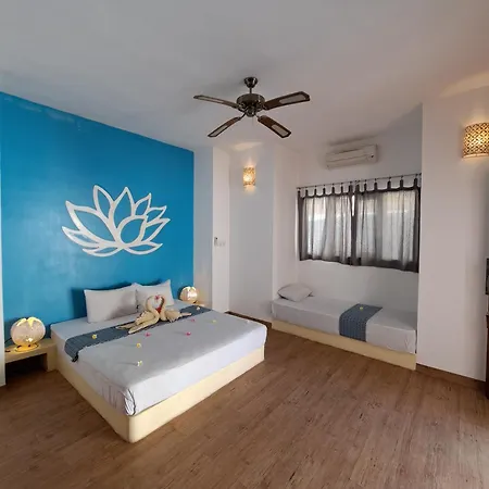 Golden Villa Gili Trawangan Room photo