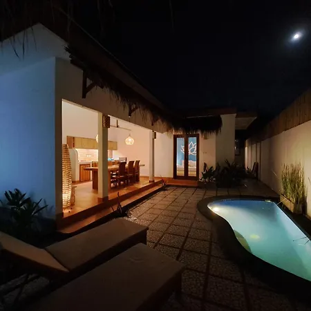 Golden Villa Gili Trawangan Room photo